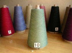 画像1: 綿糸カラー 20/2 高級コーマ糸 コーン巻 100gか200g 17色
