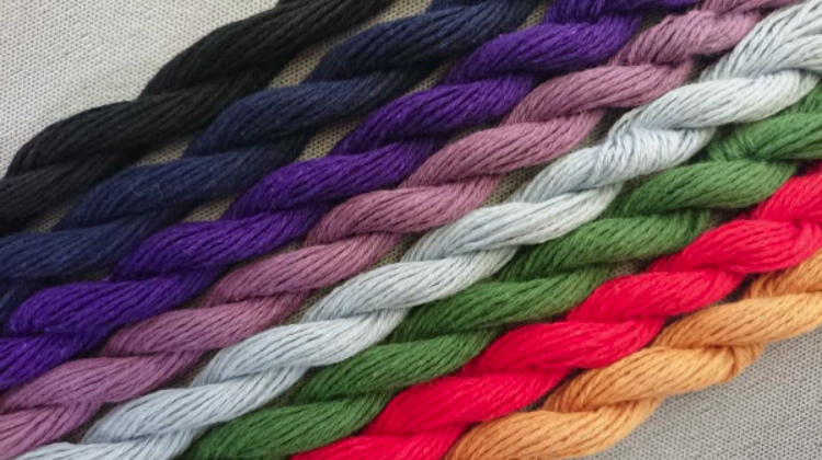 画像1: 10/4 綿100% こぎん刺し子、南部菱刺しなど刺し子糸 手織り糸などに 8色8かせセット No.3